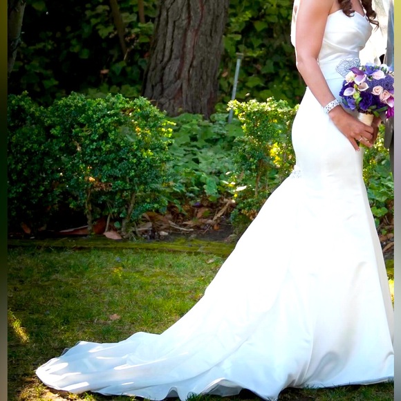 Wtoo Dresses & Skirts - Watters Wtoo Maritza wedding gown. Bought new and altered at Janeen’s bridal.